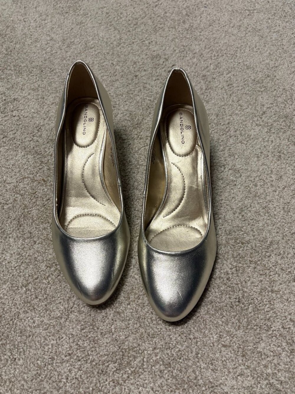 Bandolino Gold Metallic Block Heel Pumps Like New 7.5